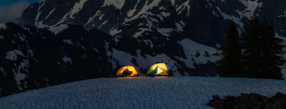 کمپ کوهنوردی شبانه